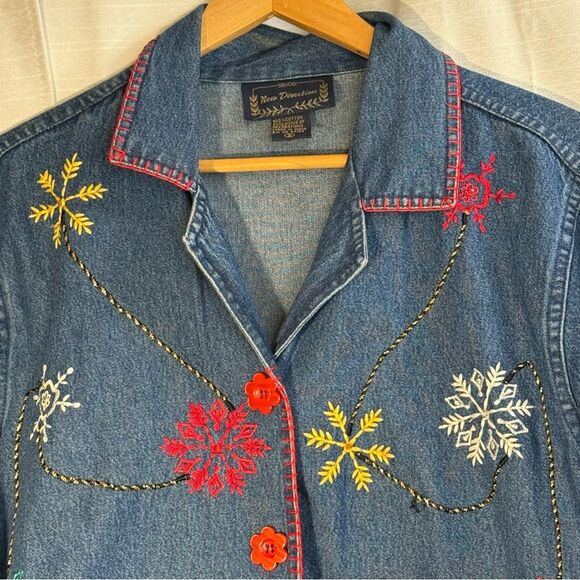 New Direction Festive Denim Jacket Santa and Snowflake Embroidery size Small - Picture 4 of 6